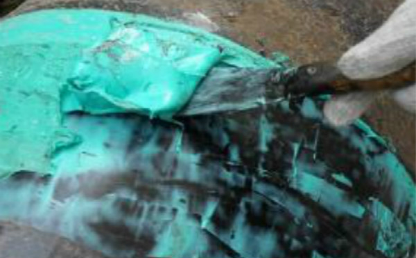 多余粘弹体防腐膏处理方法